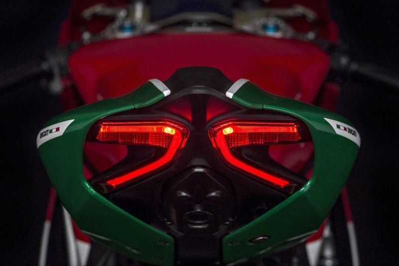 Ducati-1299-Panigale-R-Final-Edition-tail-lamp