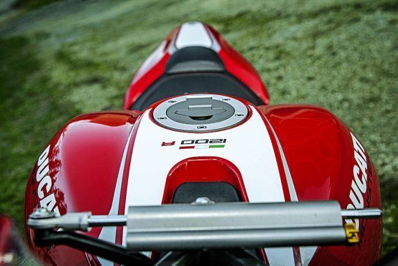 Monster_1200r_Website